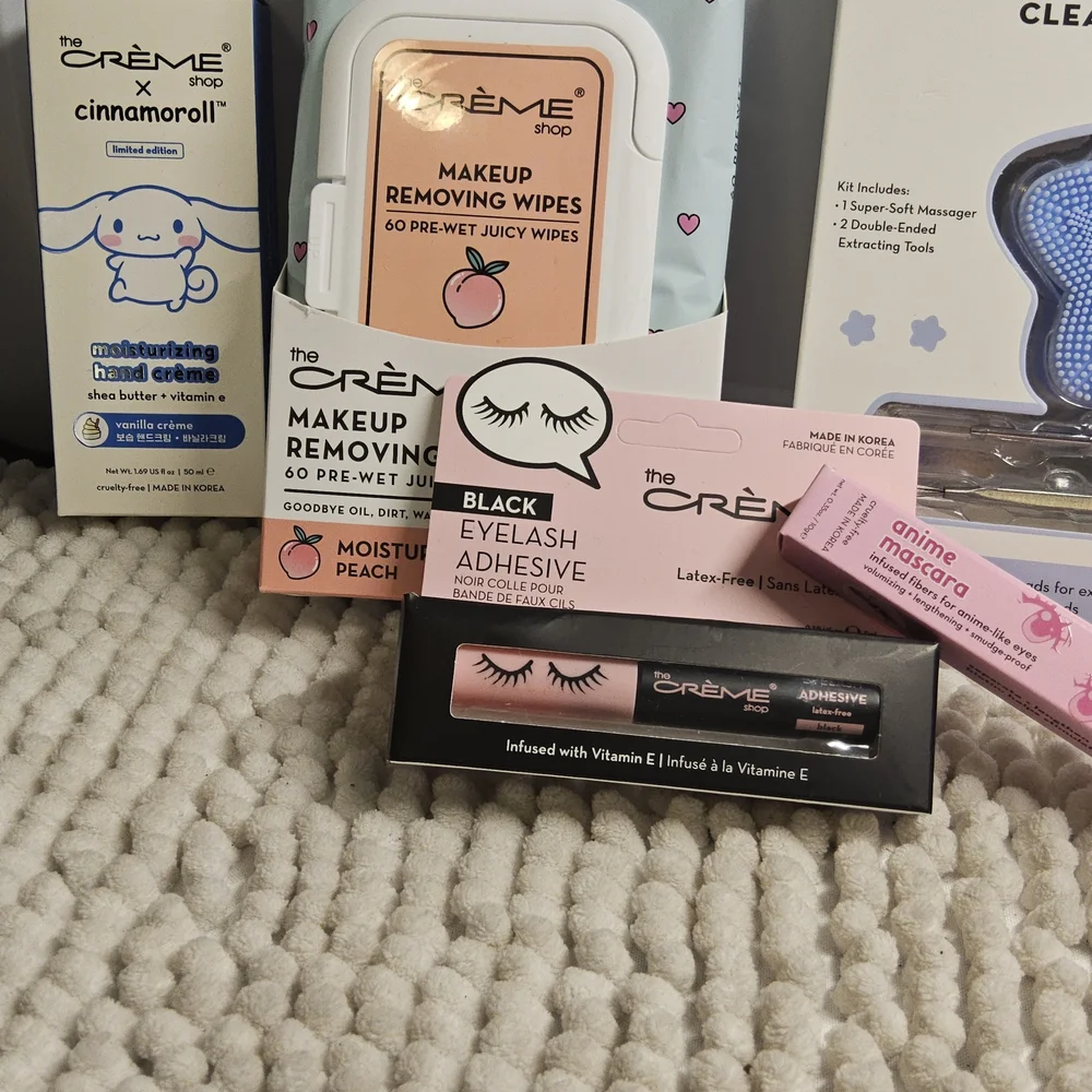 NWOT Crème Shop 7 piece Bundle